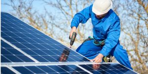 Installation Maintenance Panneaux Solaires Photovoltaïques à Clermont-Soubiran